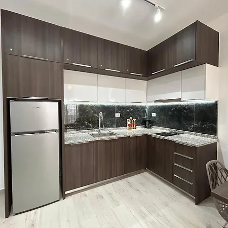 Infinity 819 Apartment *